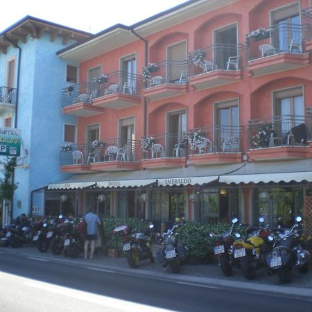 Hotel Smeraldo Бренцоне сул Гарда Екстериор снимка