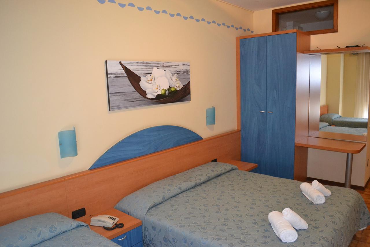 Hotel Smeraldo Бренцоне сул Гарда Екстериор снимка